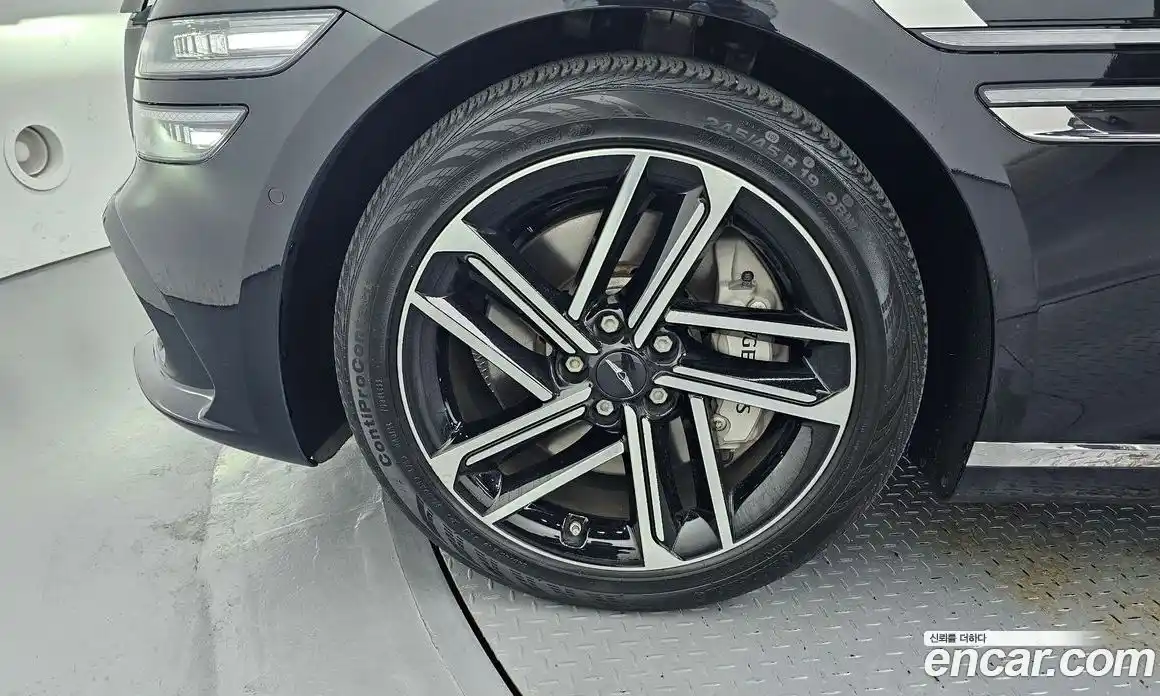 Genesis G80 2024 2.5 автомат (гидро), фото 5