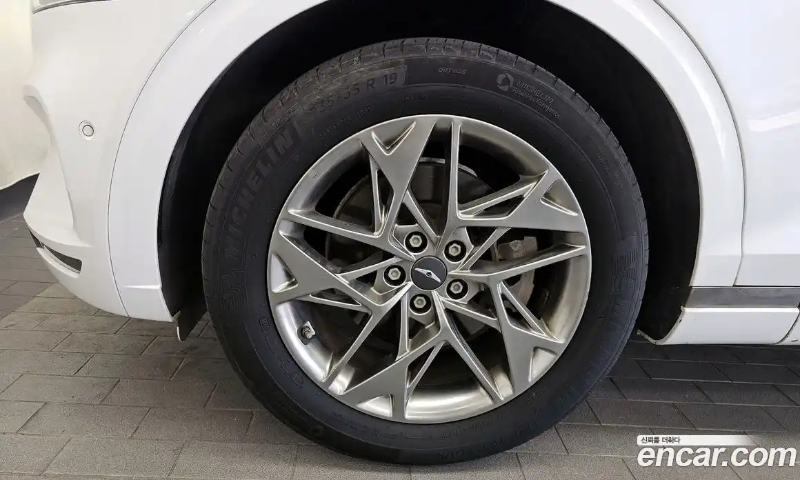 Genesis GV70 2021 2.5 автомат (гидро), фото 5
