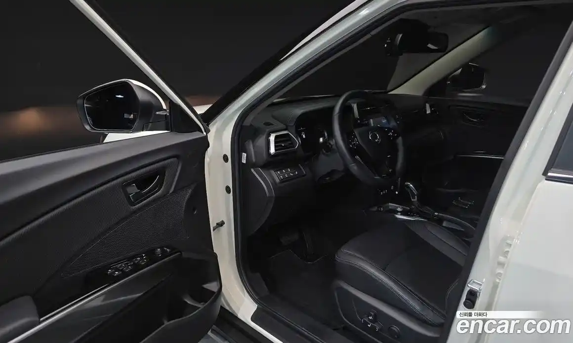 SsangYong TIBOLI 2024 1.5 автомат (гидро), фото 13
