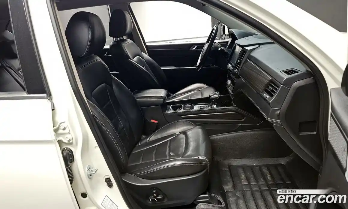 SsangYong Rexton 2019 2.2 автомат (гидро), фото 13