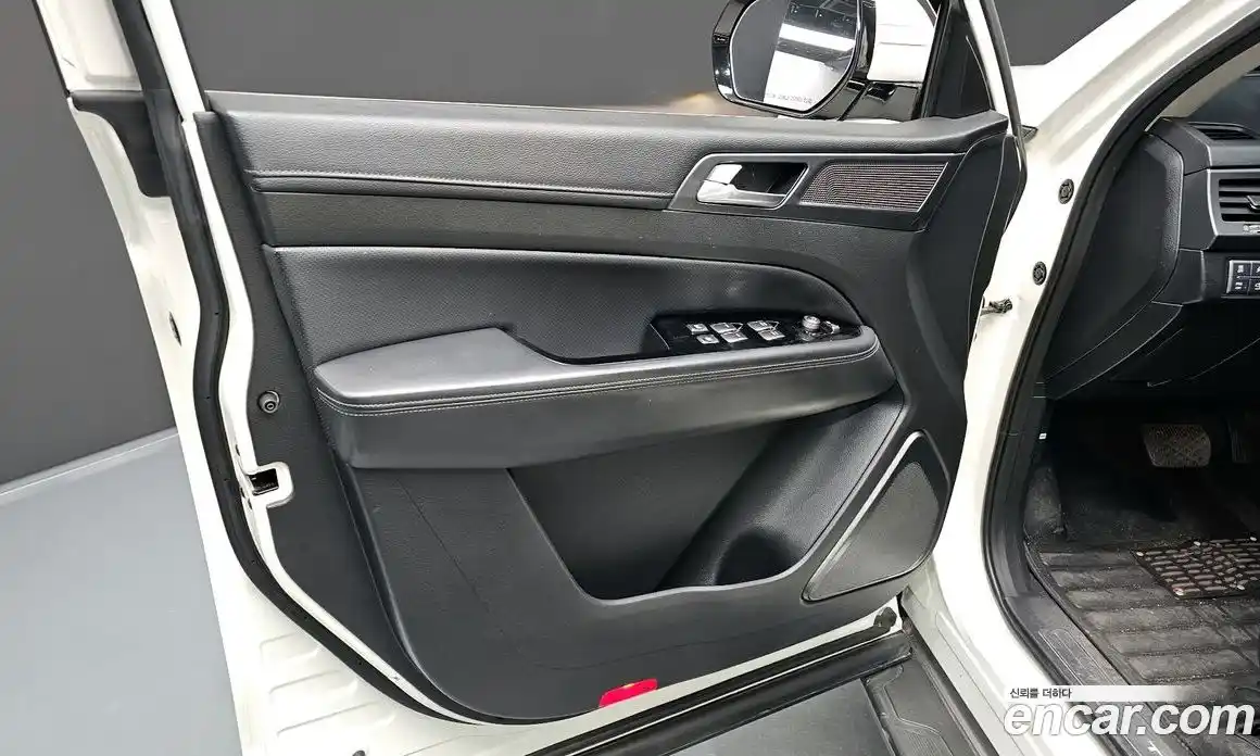 SsangYong Rexton 2019 2.2 автомат (гидро), фото 14