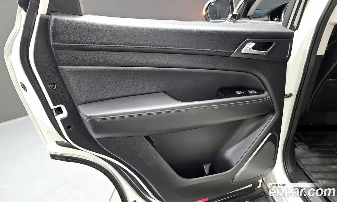 SsangYong Rexton 2019 2.2 автомат (гидро), фото 15