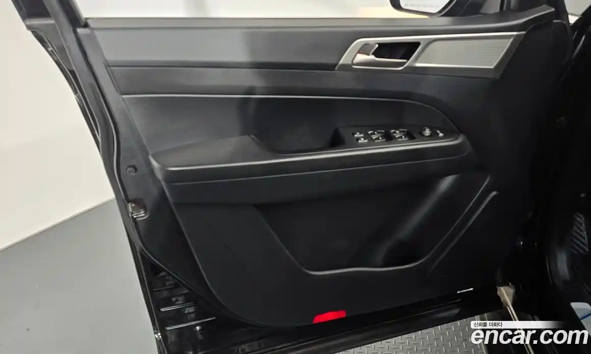 SsangYong Rexton 2019 2.2 автомат (гидро), фото 14