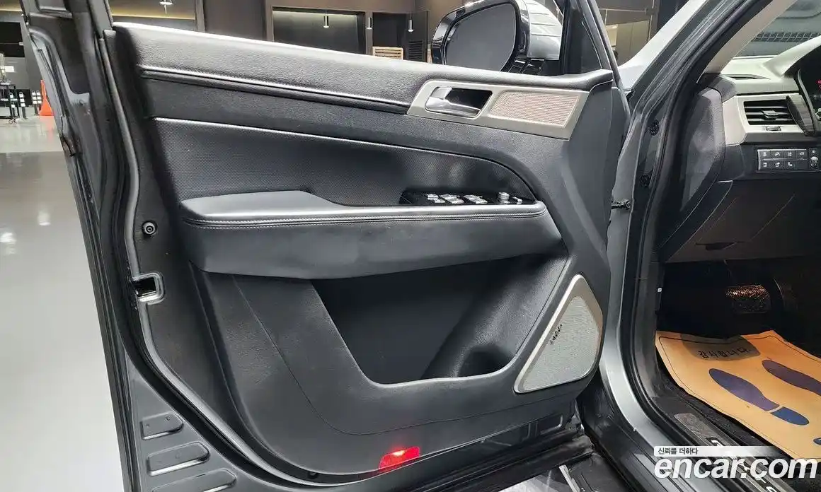 SsangYong Rexton 2017 2.2 автомат (гидро), фото 14