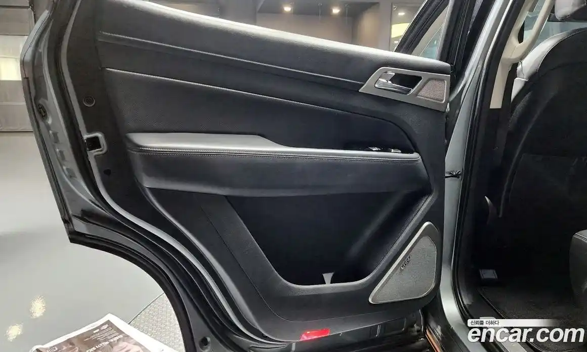 SsangYong Rexton 2017 2.2 автомат (гидро), фото 15