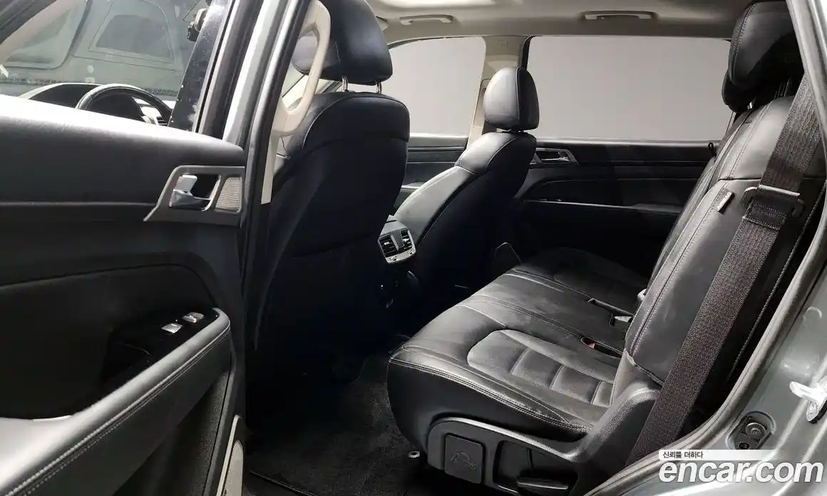 SsangYong Rexton 2017 2.2 автомат (гидро), фото 18