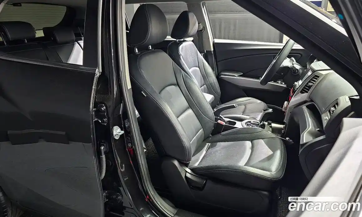 SsangYong TIBOLI 2015 1.6 автомат (гидро), фото 16