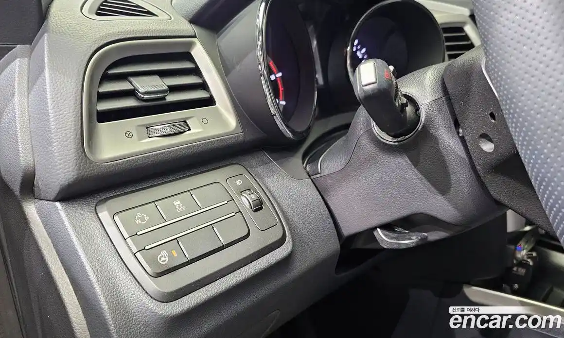 SsangYong TIBOLI 2015 1.6 автомат (гидро), фото 26