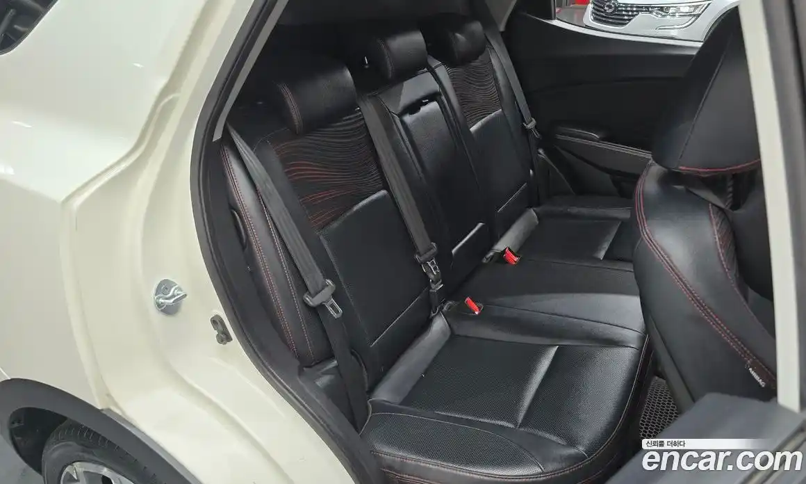 SsangYong TIBOLI 2016 1.6 автомат (гидро), фото 12
