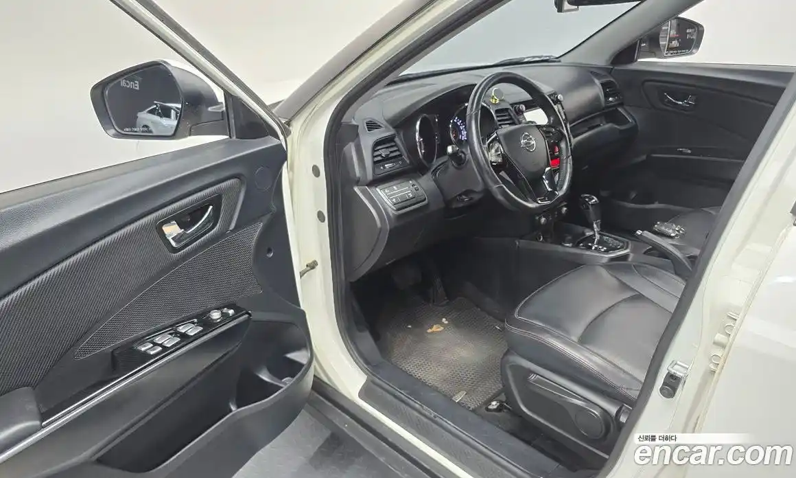 SsangYong TIBOLI 2016 1.6 автомат (гидро), фото 10