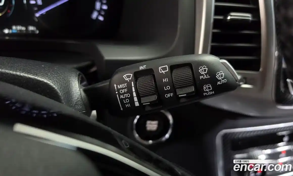 SsangYong Rexton 2018 2.2 автомат (гидро), фото 15
