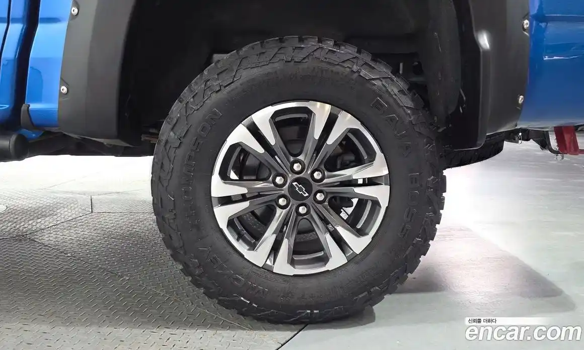 Chevrolet Colorado 2022 3.6 автомат (гидро), фото 7