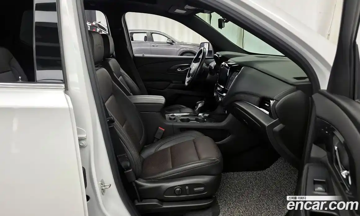 Chevrolet Traverse 2022 3.6 автомат (гидро), фото 17