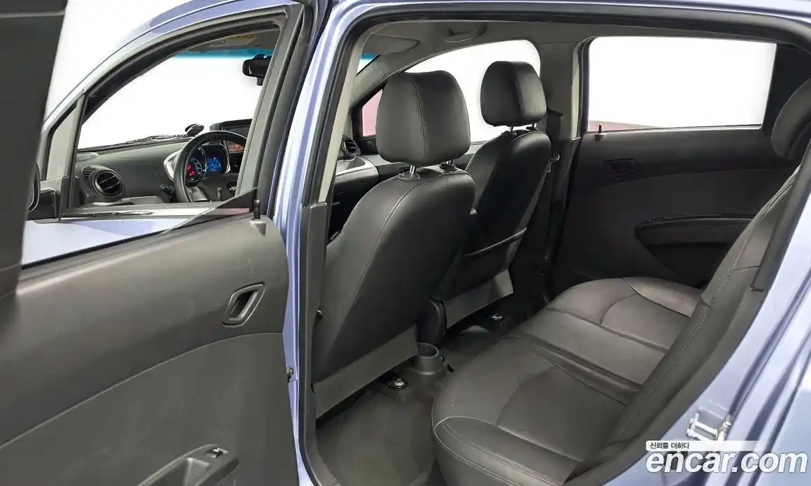 Chevrolet Spark 2015 1.0 автомат (гидро), фото 17