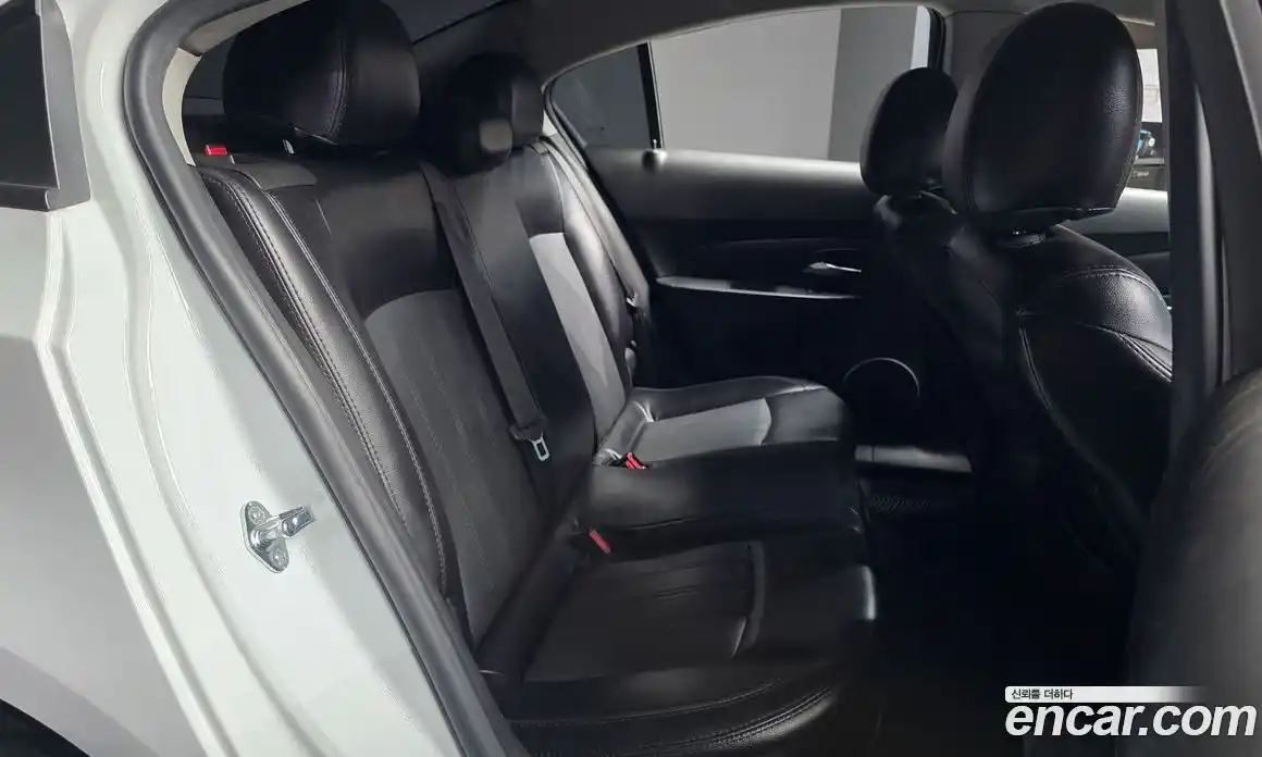 Chevrolet Cruze 2015 1.8 автомат (гидро), фото 12