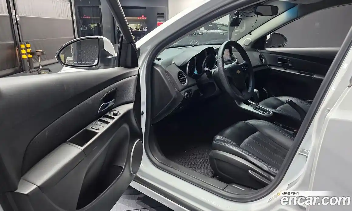 Chevrolet Cruze 2015 1.8 автомат (гидро), фото 10