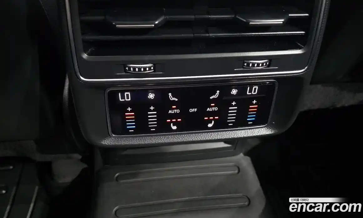 Audi Q7 2021 3.0 автомат (гидро), фото 25