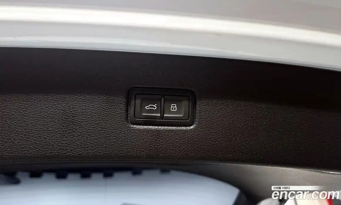 Audi Q7 2021 3.0 автомат (гидро), фото 29