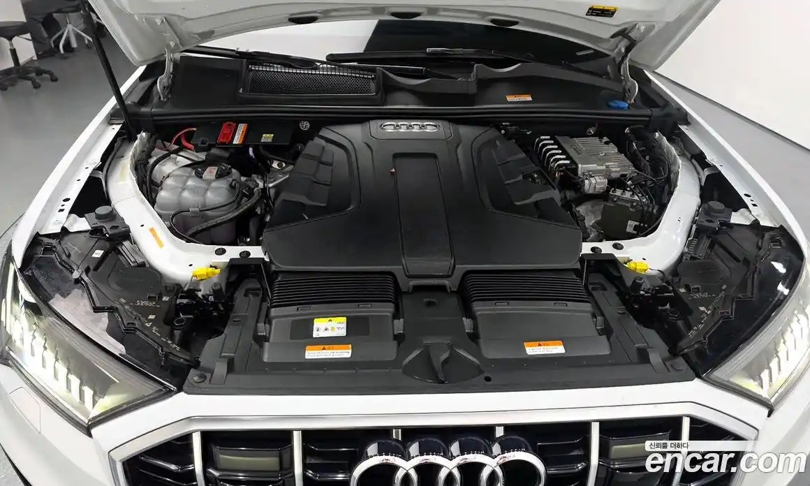 Audi Q7 2021 3.0 автомат (гидро), фото 6