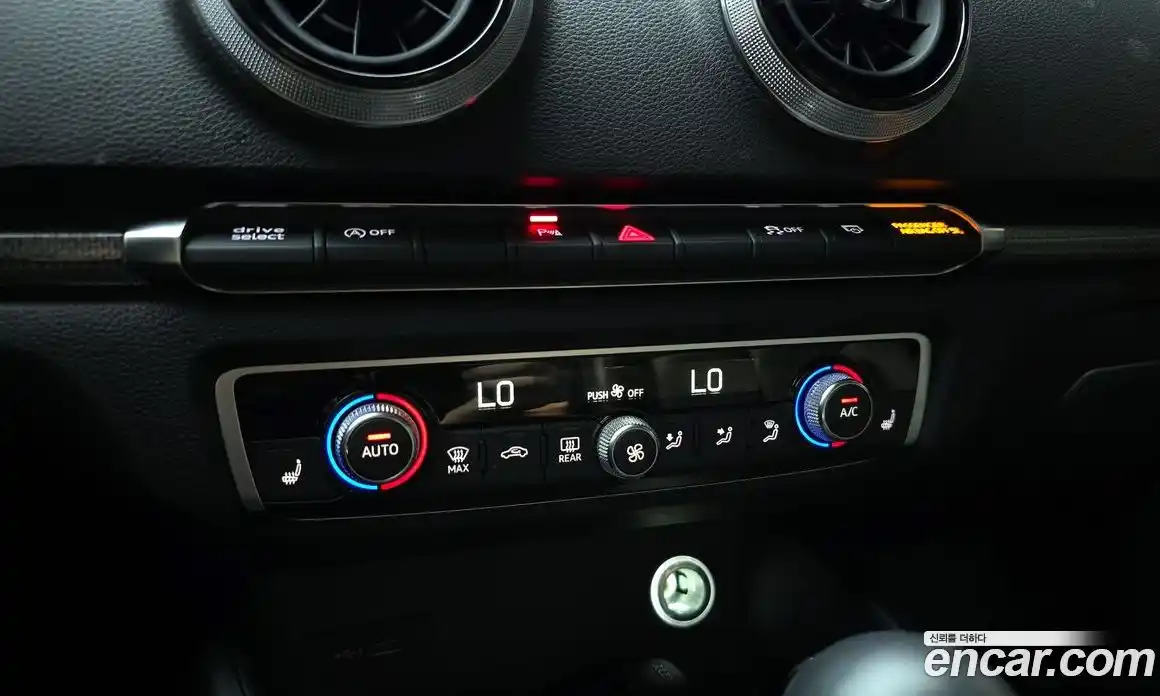 Audi A3 2018 2.0 автомат (гидро), фото 22