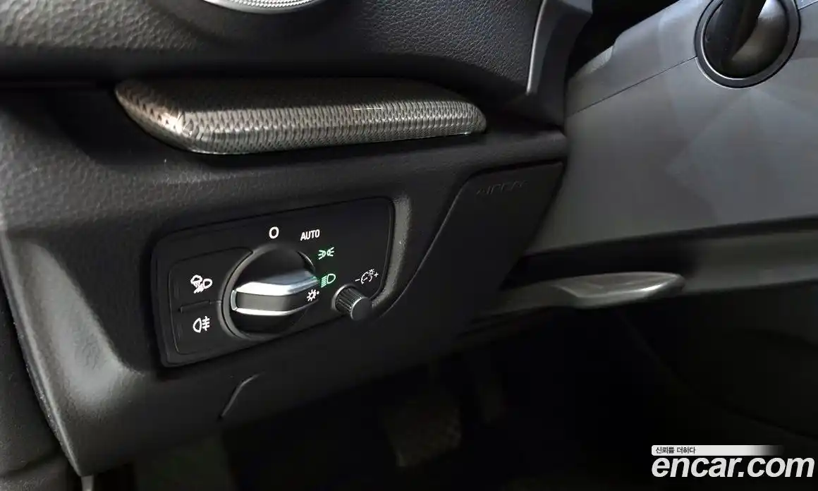 Audi A3 2018 2.0 автомат (гидро), фото 24