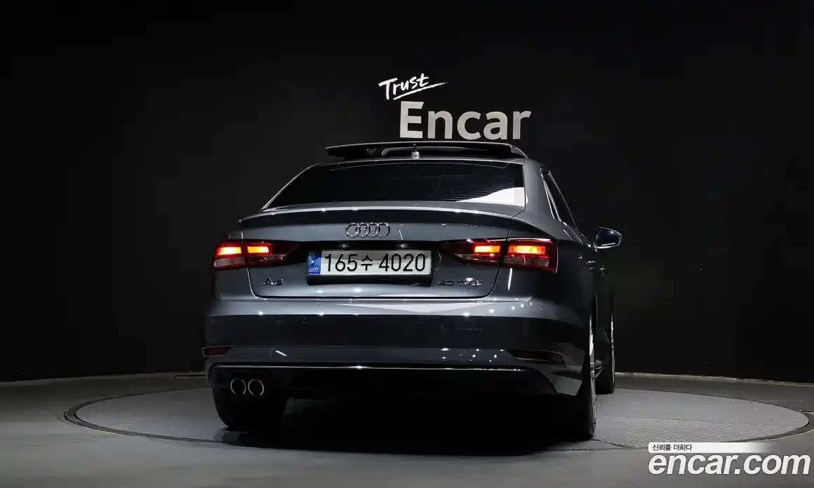 Audi A3 2018 2.0 автомат (гидро), фото 4