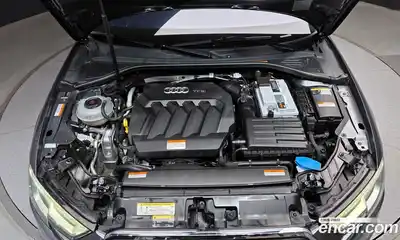 Audi A3 2018 2.0 автомат (гидро), миниатюра 6