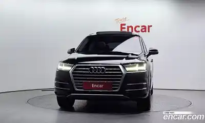 Audi Q7 2019 2.0 автомат (гидро), миниатюра 3