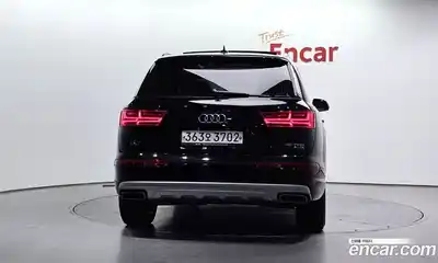 Audi Q7 2019 2.0 автомат (гидро), миниатюра 4