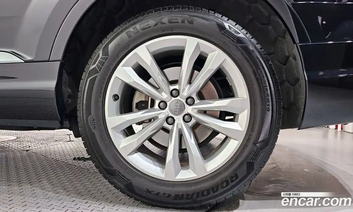 Audi Q7 2019 2.0 автомат (гидро), фото 7
