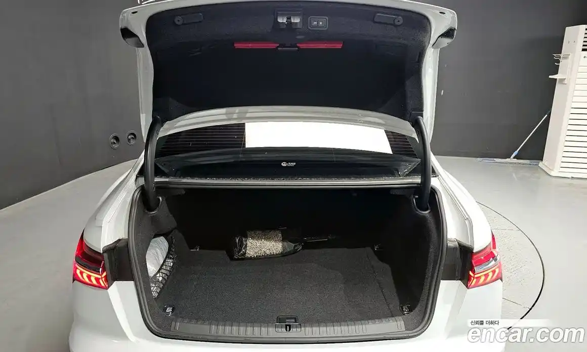 Audi A6 2021 2.0 автомат (гидро), фото 25