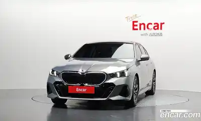 BMW 5 серия 2025 2.0 автомат (гидро), миниатюра 3