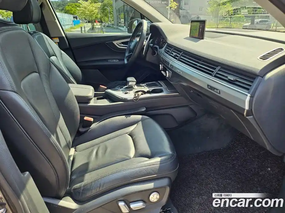 Audi Q7 2019 2.0 автомат (гидро), фото 13