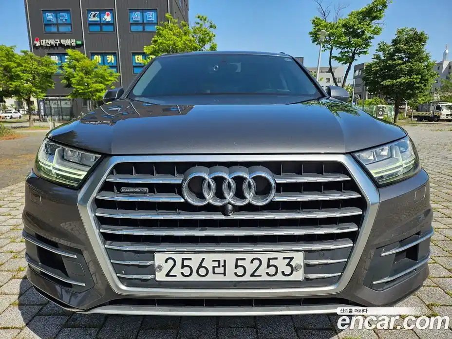 Audi Q7 2019 2.0 автомат (гидро), фото 3