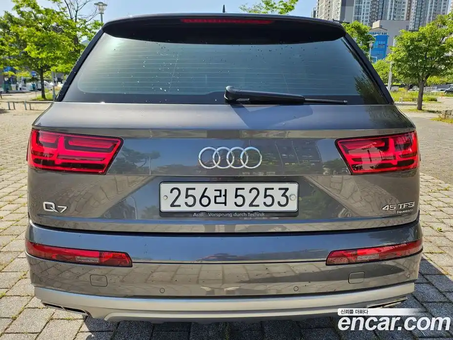 Audi Q7 2019 2.0 автомат (гидро), фото 7