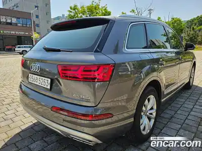 Audi Q7 2019 2.0 автомат (гидро), миниатюра 8