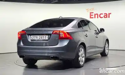 Volvo S60 2018 2.0 автомат (гидро), миниатюра 2