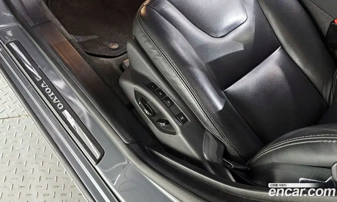 Volvo S60 2018 2.0 автомат (гидро), фото 31