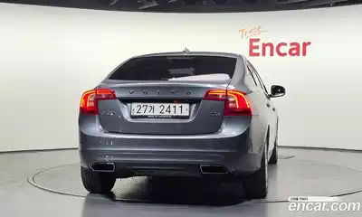 Volvo S60 2018 2.0 автомат (гидро), миниатюра 4