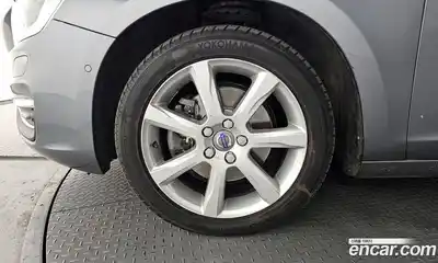 Volvo S60 2018 2.0 автомат (гидро), миниатюра 5