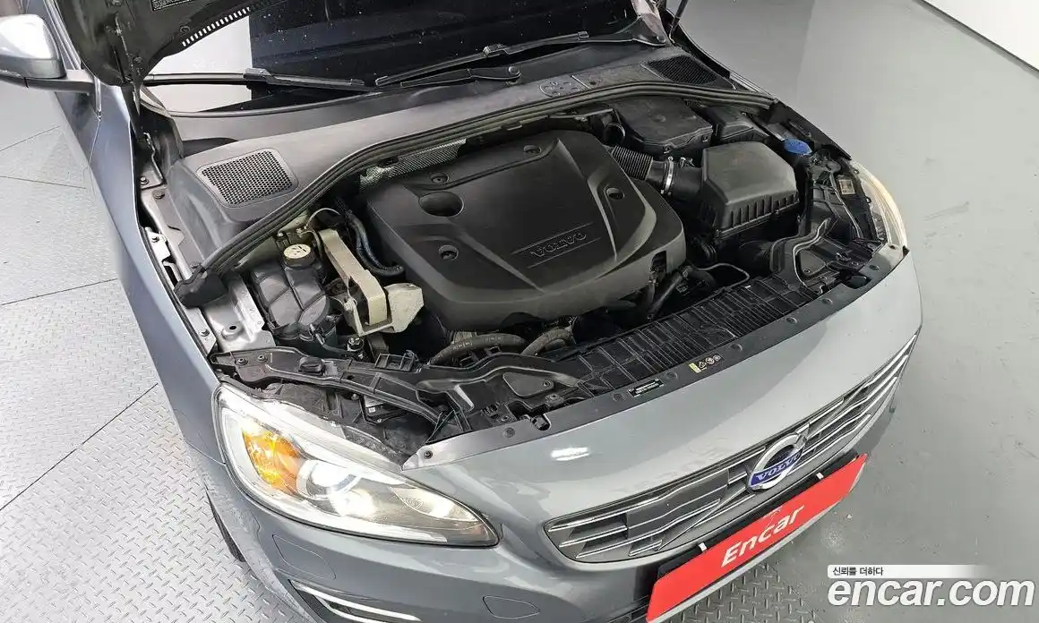 Volvo S60 2018 2.0 автомат (гидро), фото 6