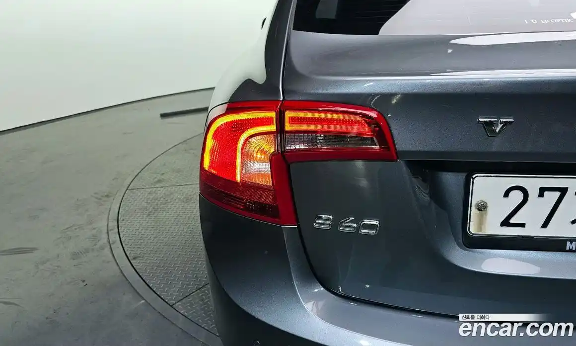 Volvo S60 2018 2.0 автомат (гидро), фото 9