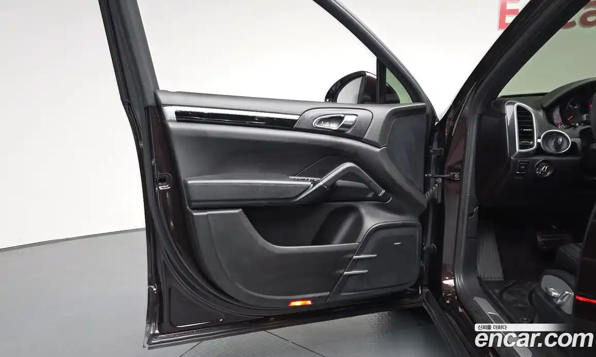 Porsche Cayenne 2016 3.0 автомат (гидро), фото 13