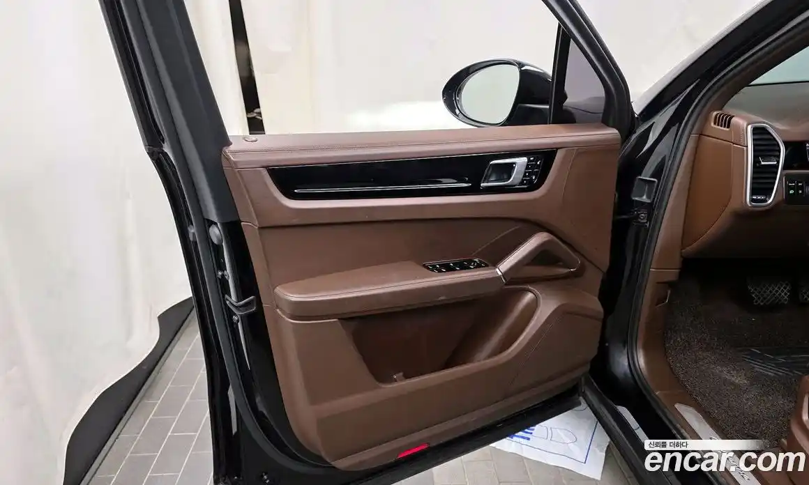 Porsche Cayenne 2019 3.0 автомат (гидро), фото 14