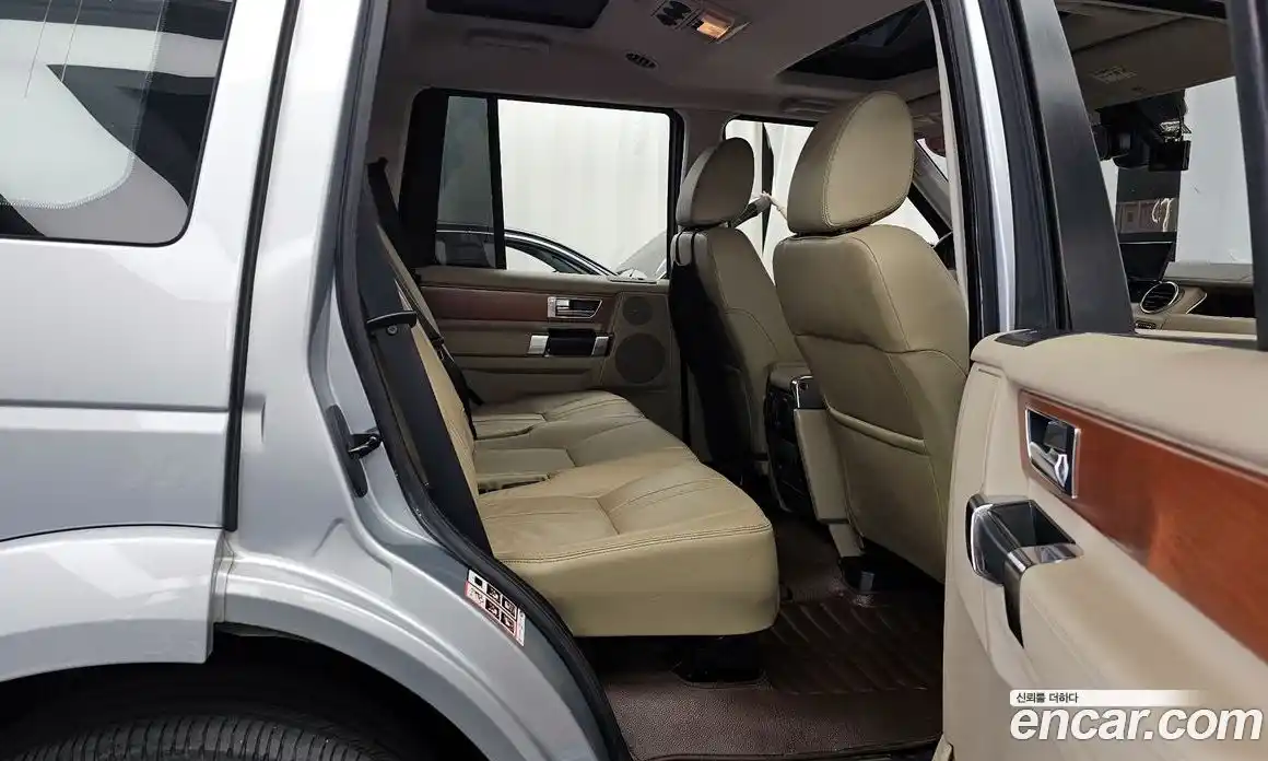 Land Rover Discovery 2012 3.0 автомат (гидро), фото 12