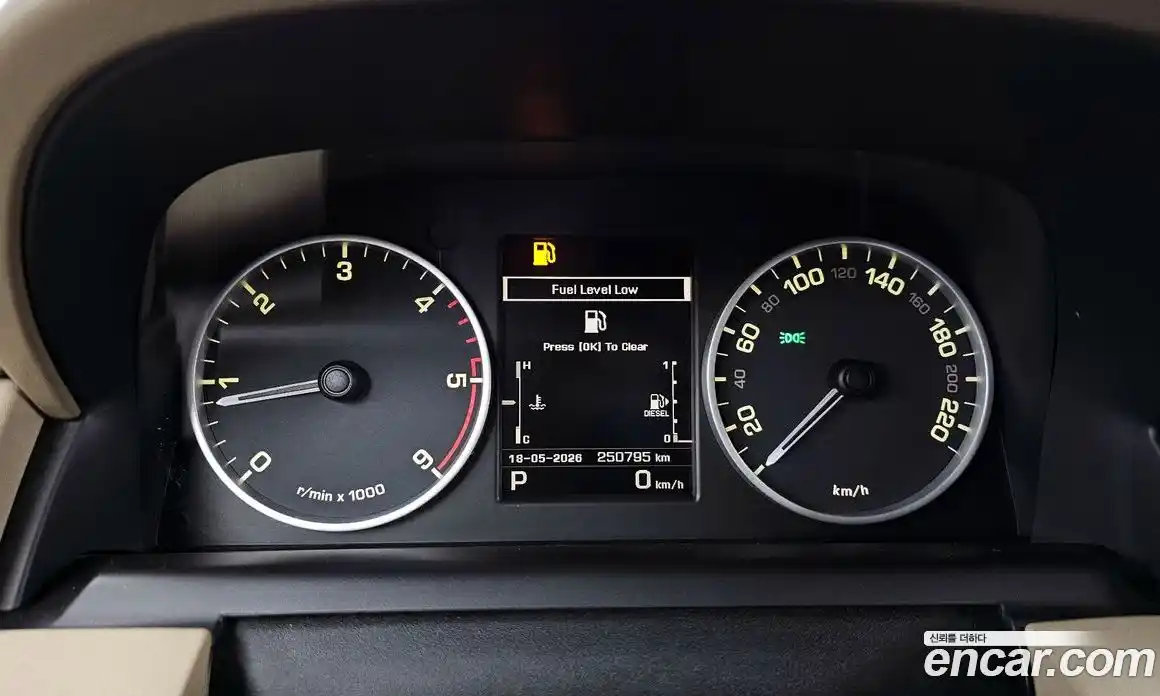 Land Rover Discovery 2012 3.0 автомат (гидро), фото 8