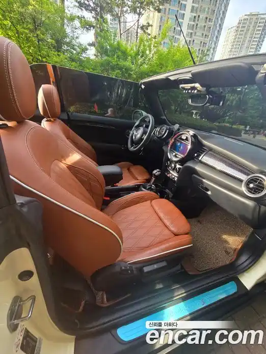 Mini Cooper Convertible 2019 2.0 автомат (гидро), фото 12