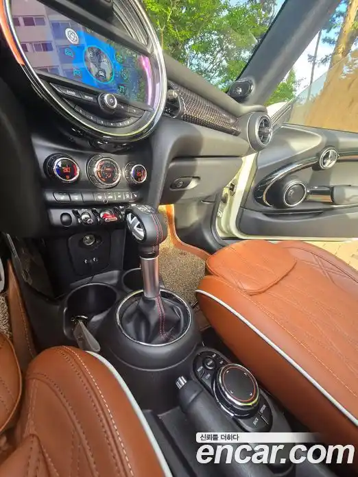 Mini Cooper Convertible 2019 2.0 автомат (гидро), фото 14