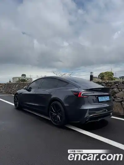 Tesla Model 3 2026 гидро, миниатюра 5
