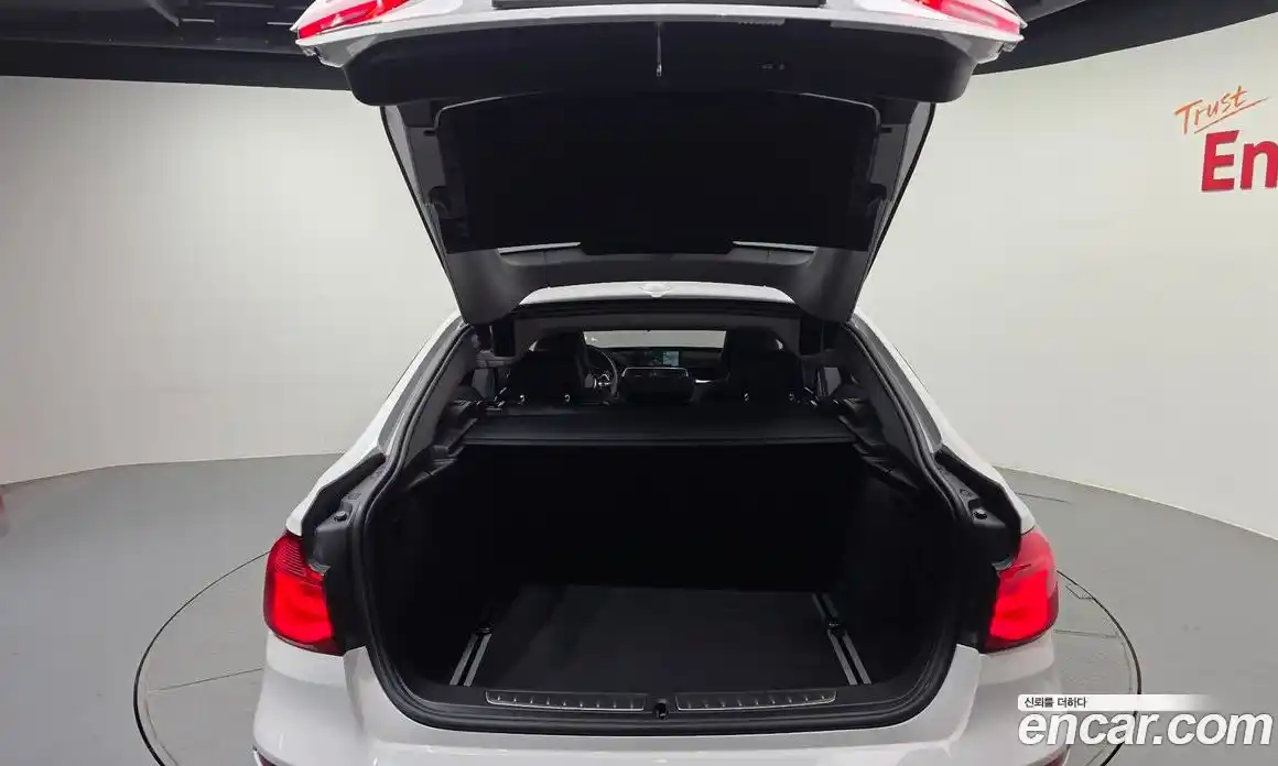 BMW 3 серия 2017 2.0 автомат (гидро), фото 20